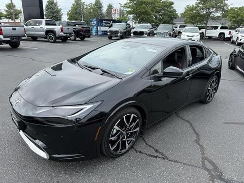 2025 Toyota Prius Plug-In Hybrid XSE Premium