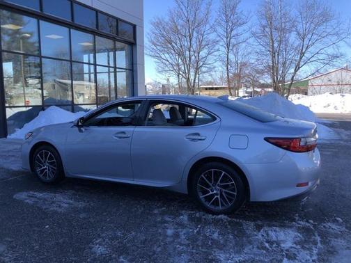 2017 Lexus ES 350 Base