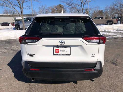 2022 Toyota RAV4 LE