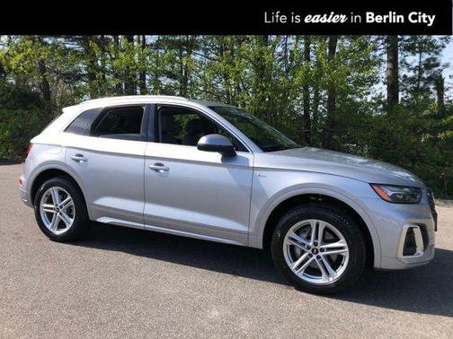 Florett Silver Metallic 2021 Audi Q5 Premium Plus 55 TFSI e quattro S tronic