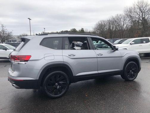 2025 Volkswagen Atlas 2.0T SE w/Technology 4MOTION