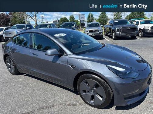 Midnight Silver Metallic 2022 Tesla Model 3 Long Range