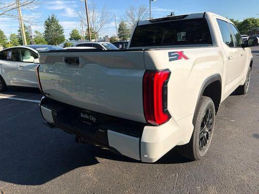 Ice 2026 Toyota Tundra SR5