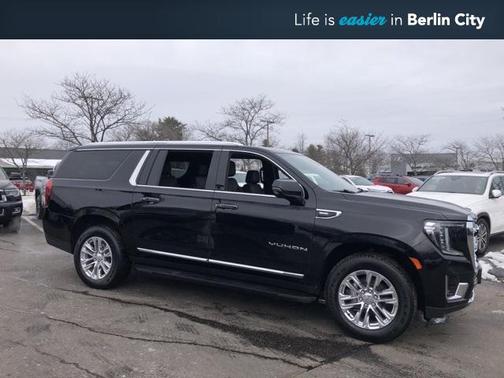 2023 GMC Yukon XL SLT