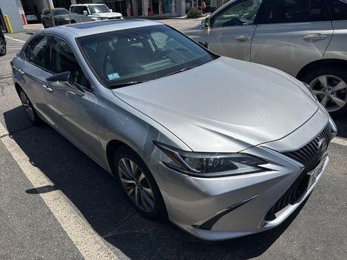 Silver Lining Metallic 2021 Lexus ES 300h Premium