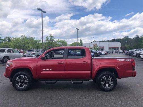 Barcelona Red Metallic 2018 Toyota Tacoma TRD Sport