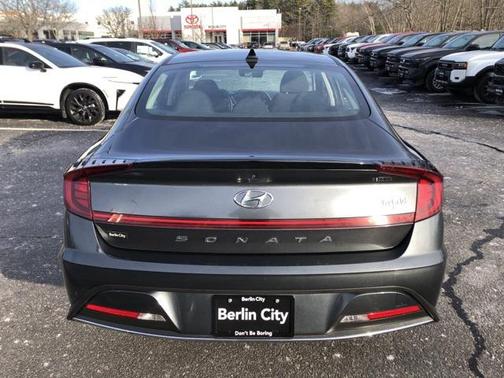 2023 Hyundai SONATA Hybrid Base