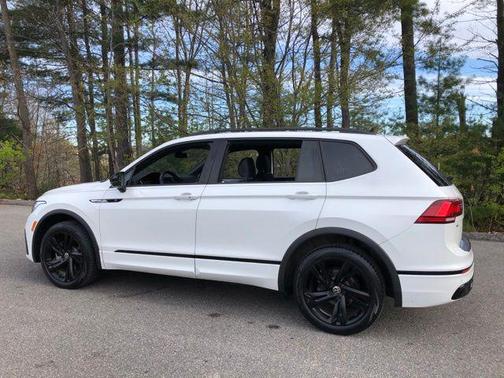 Pure White 2023 Volkswagen Tiguan 2.0T SE R-Line Black 4MOTION