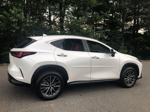 Eminent White Pearl 2022 Lexus NX 350 Premium