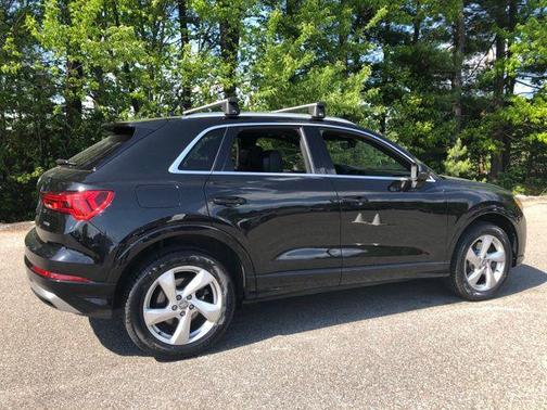 Mythos Black Metallic 2020 Audi Q3 45 Premium