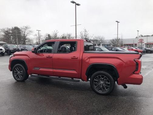 2023 Toyota Tundra Hybrid Platinum