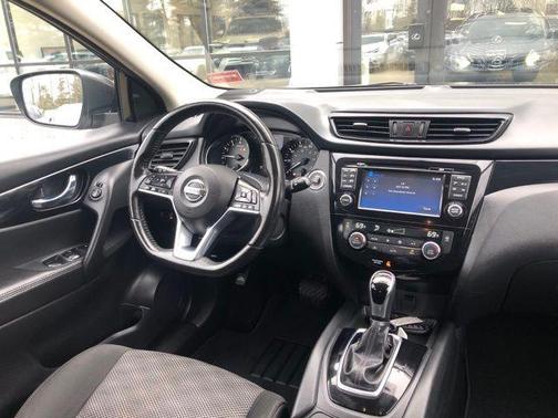 2017 Nissan Rogue Sport SV