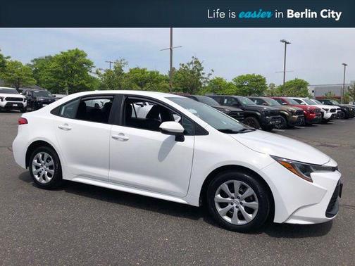 Ice Cap 2024 Toyota Corolla LE