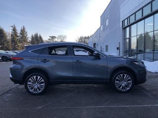 2024 Toyota Venza XLE