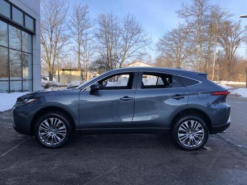 2024 Toyota Venza XLE