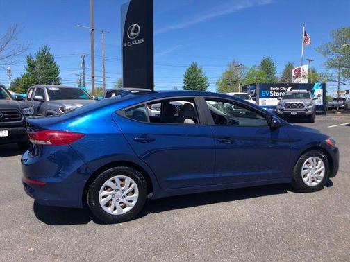 Lakeside Blue 2017 Hyundai ELANTRA SE