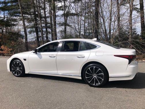 Eminent White Pearl 2023 Lexus LS 500h Base