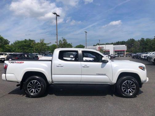 Wind Chill Pearl 2022 Toyota Tacoma TRD Sport