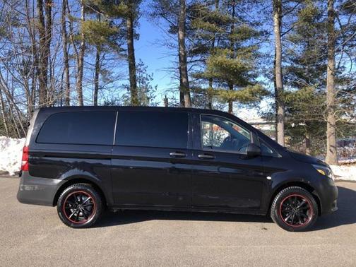 2019 Mercedes-Benz Metris Base