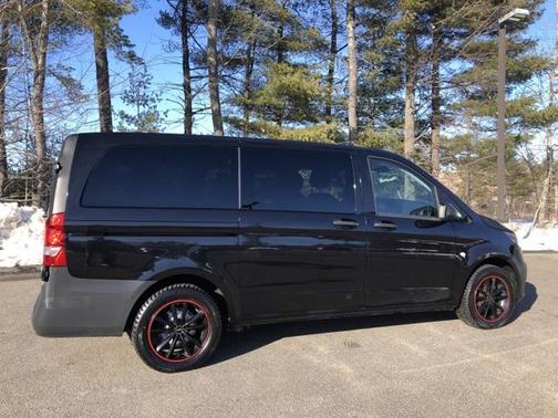 2019 Mercedes-Benz Metris Base