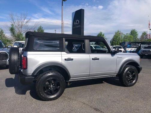 Iconic Silver Metallic 2021 Ford Bronco Big Bend