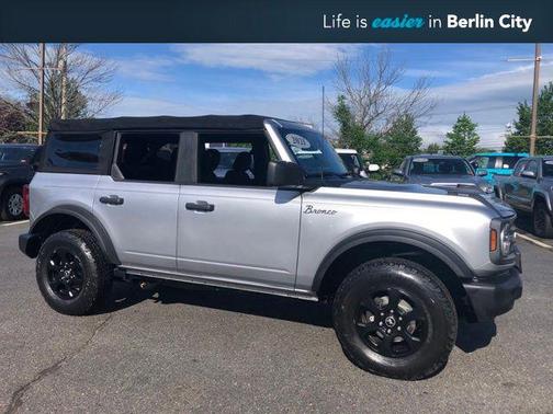 Iconic Silver Metallic 2021 Ford Bronco Big Bend
