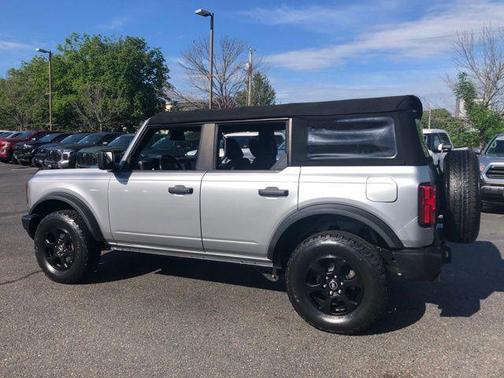 Iconic Silver Metallic 2021 Ford Bronco Big Bend