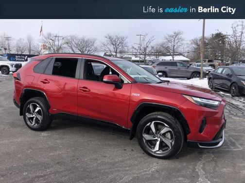 2024 Toyota RAV4 Prime SE