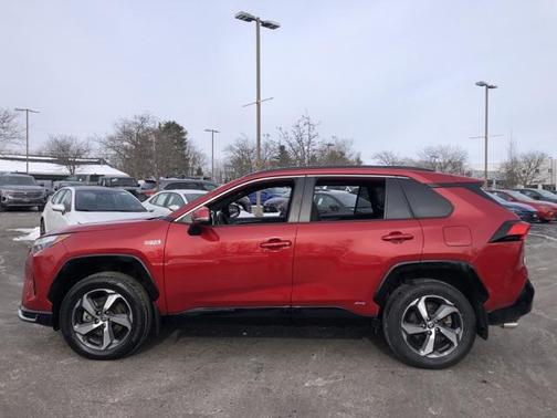 2024 Toyota RAV4 Prime SE