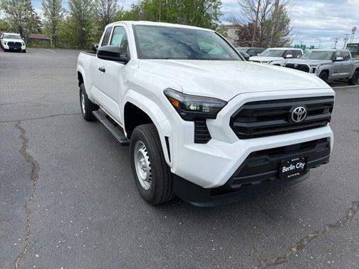 Ice 2026 Toyota Tacoma SR