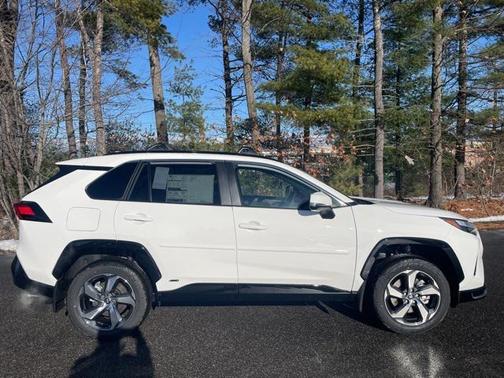 2025 Toyota RAV4 Hybrid SE