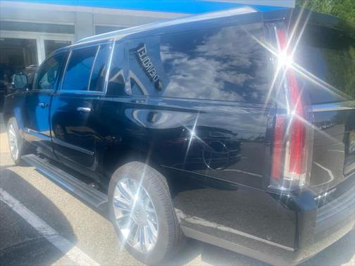 2017 Cadillac Escalade ESV Platinum