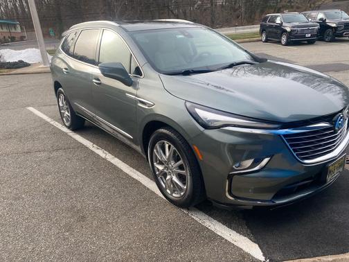 2023 Buick Enclave Essence AWD