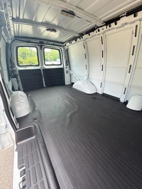 Summit White 2026 Chevrolet Express 2500 LT
