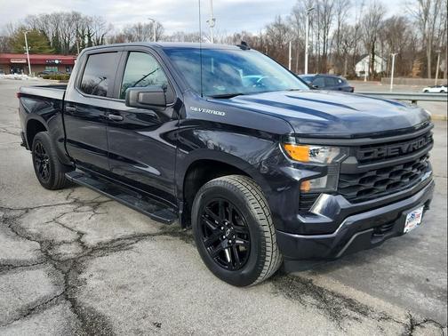2022 Chevrolet Silverado 1500 Custom