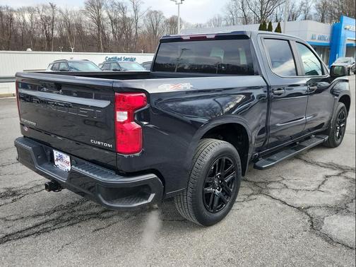 2022 Chevrolet Silverado 1500 Custom