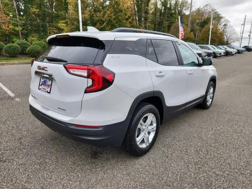 2022 GMC Terrain SLE