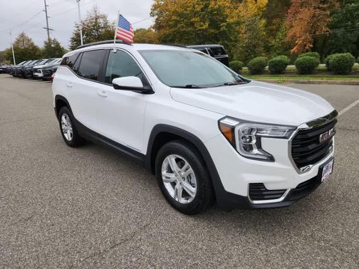 2022 GMC Terrain SLE