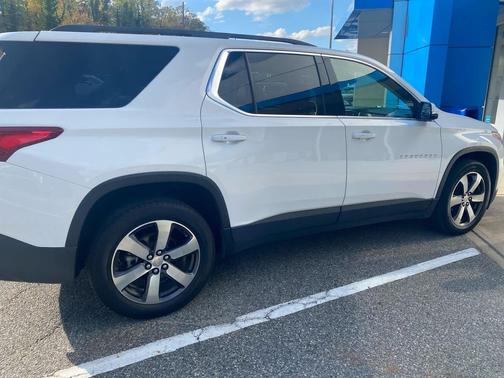 2020 Chevrolet Traverse LT Leather