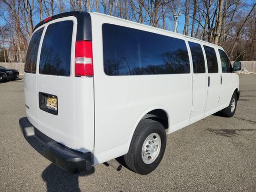 2023 Chevrolet Express 3500 RWD 3500 Extended Wheelbase LS