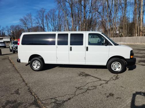 2023 Chevrolet Express 3500 RWD 3500 Extended Wheelbase LS
