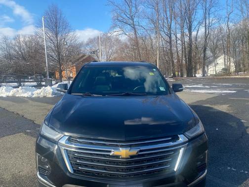 2022 Chevrolet Traverse LT Leather