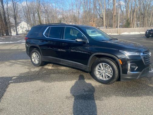 2022 Chevrolet Traverse LT Leather