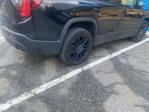 2023 GMC Acadia AWD SLE