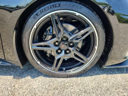 Black 2025 Chevrolet Corvette Stingray w/1LT