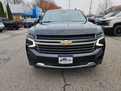 2024 Chevrolet Suburban LT
