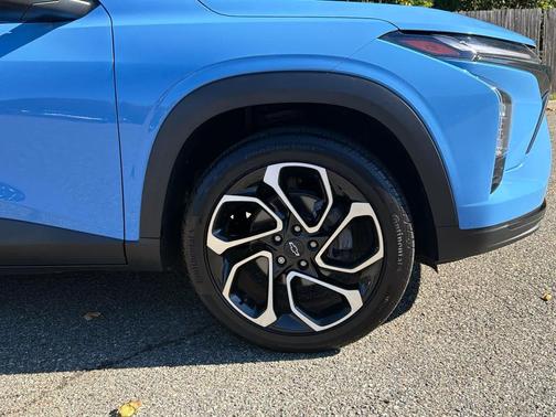 Fountain Blue 2024 Chevrolet Trax FWD 2RS