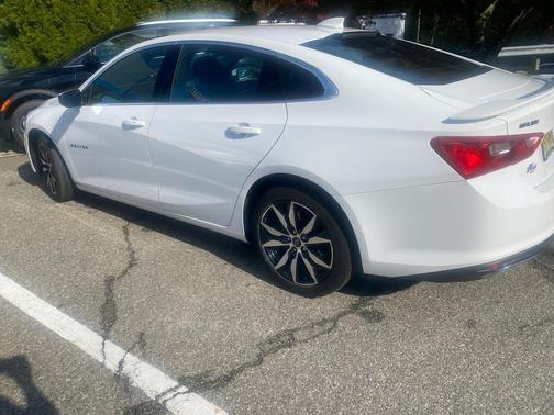 2022 Chevrolet Malibu FWD RS