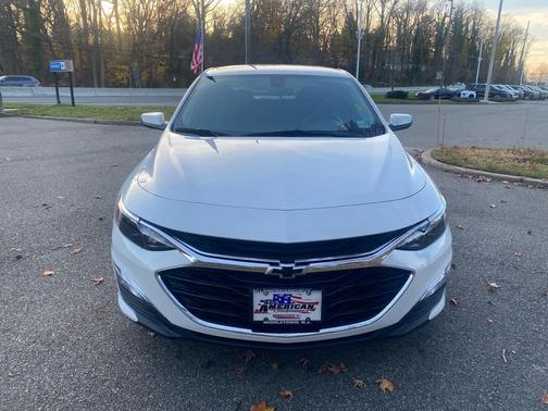 2022 Chevrolet Malibu FWD RS