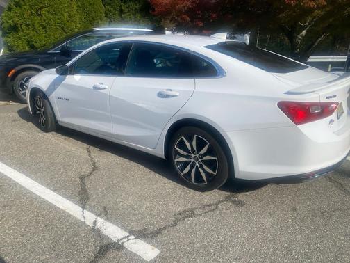2022 Chevrolet Malibu FWD RS